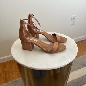 Steve Madden nude heels